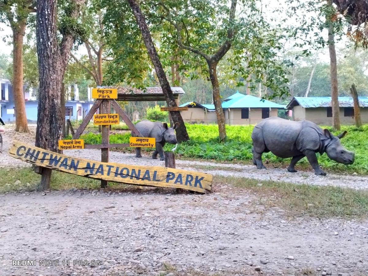 Hotel National Park- A Peaceful Family Home Where You Can Stay Peace And Enjoy And Organize The Wildlife Safari Чітаван Екстер'єр фото